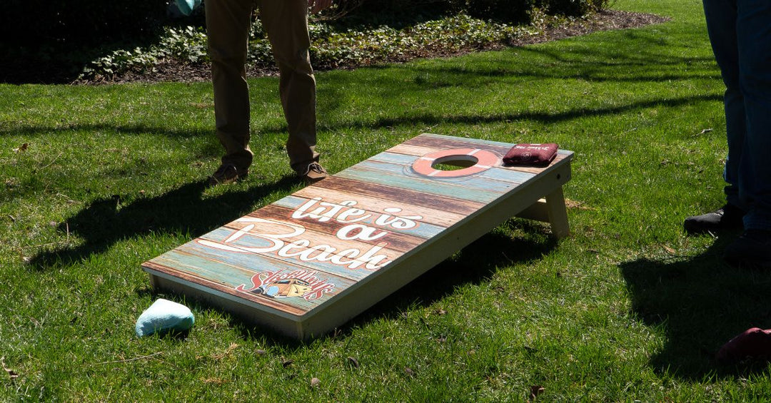 Best Way To Throw Cornhole Bags: Tips for a Perfect Toss