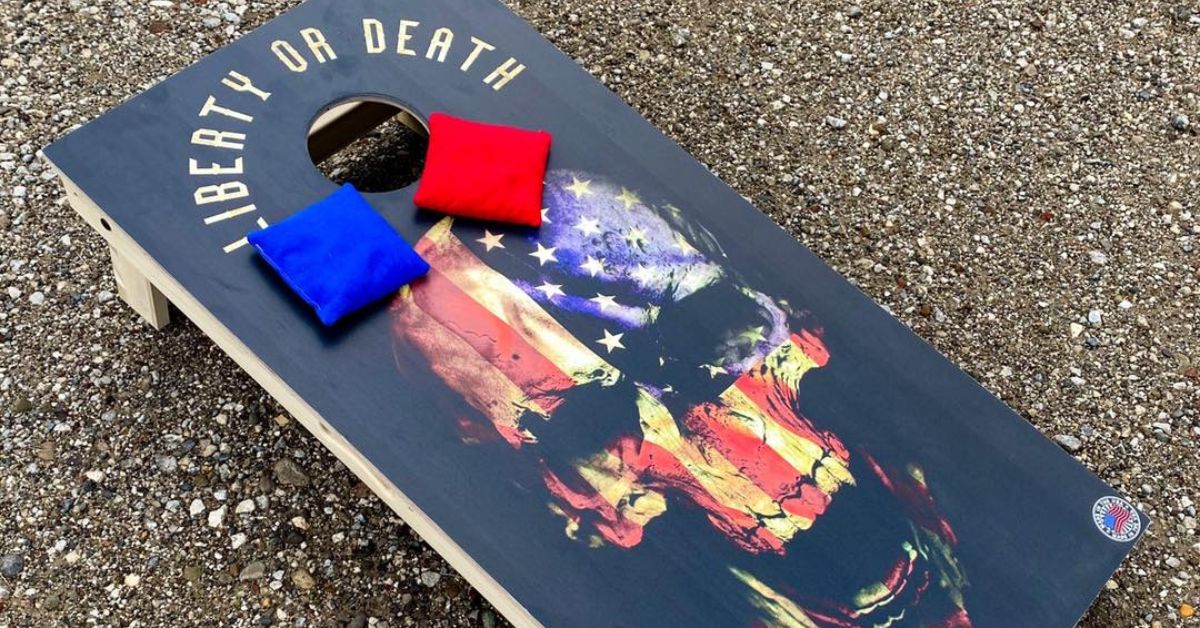 Cornhole Board Size Guide: From Mini to Regulation