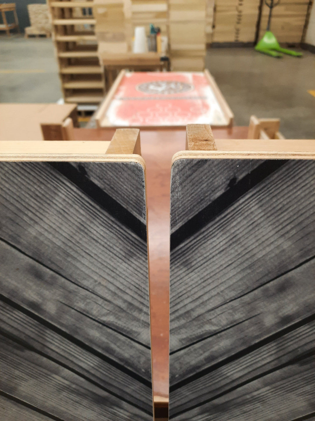 Slick Woody’s Scratch and Dent SD009 2'x4' Professional Signature Boards
